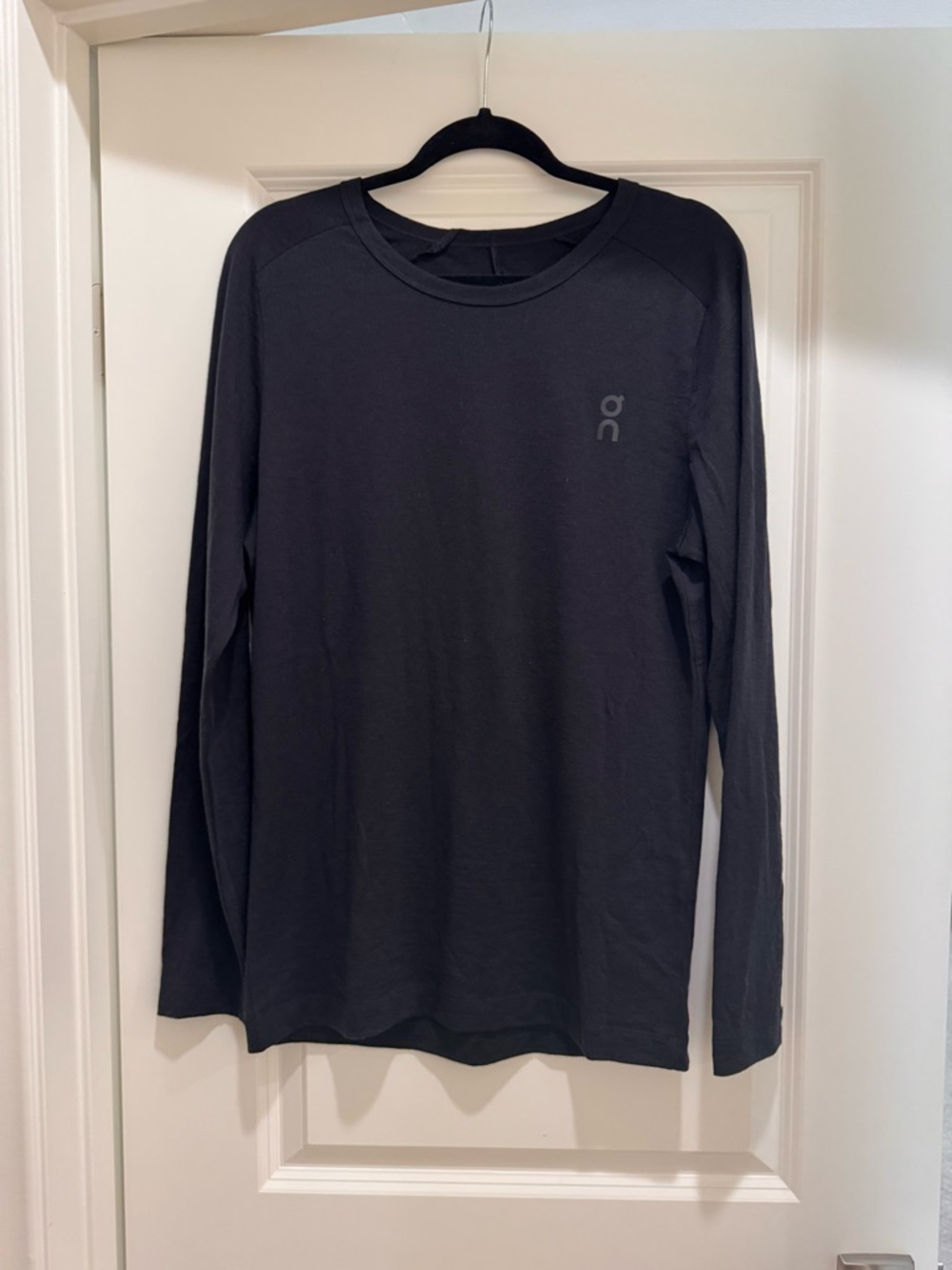 On Running Men's Long-Sleeve Merino Wool Crew Neck Shirt - Black Size XL